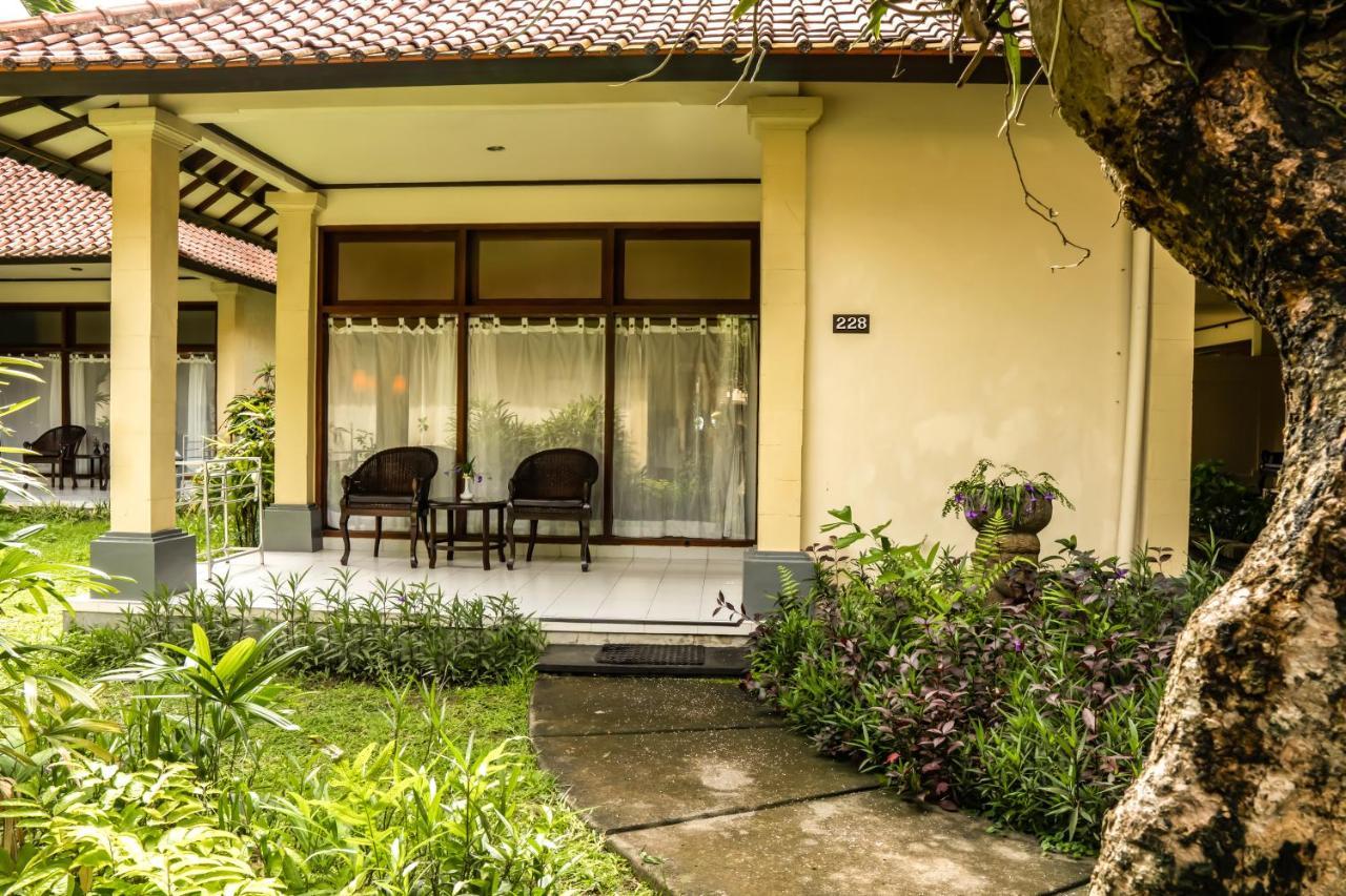Besakih Beach Hotel Sanur Zewnętrze zdjęcie
