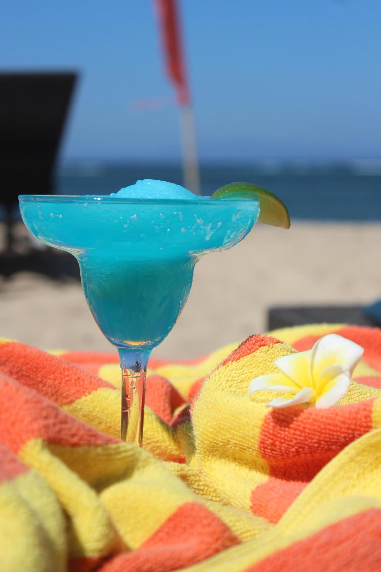 Besakih Beach Hotel Sanur Zewnętrze zdjęcie