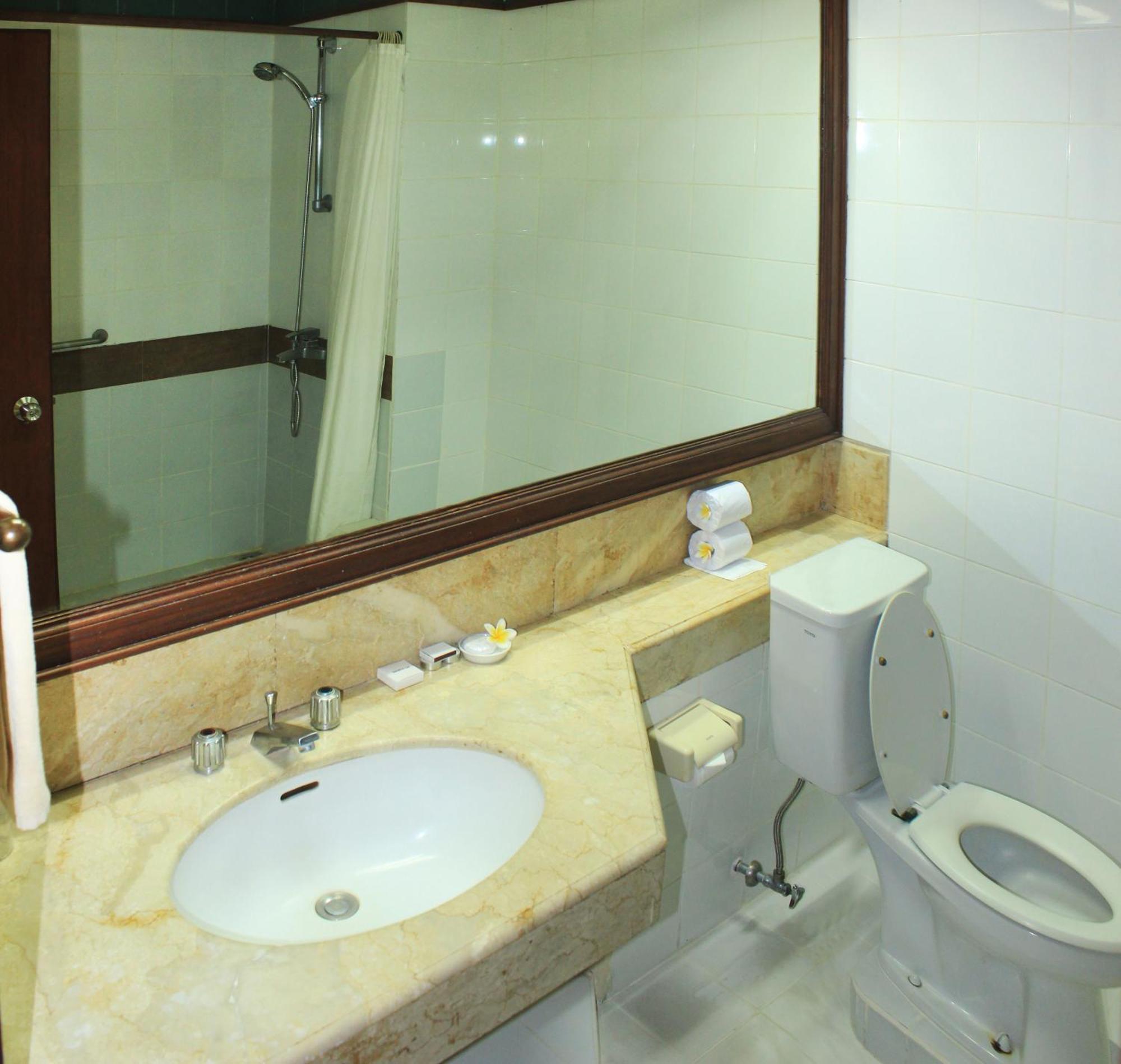 Besakih Beach Hotel Sanur Zewnętrze zdjęcie