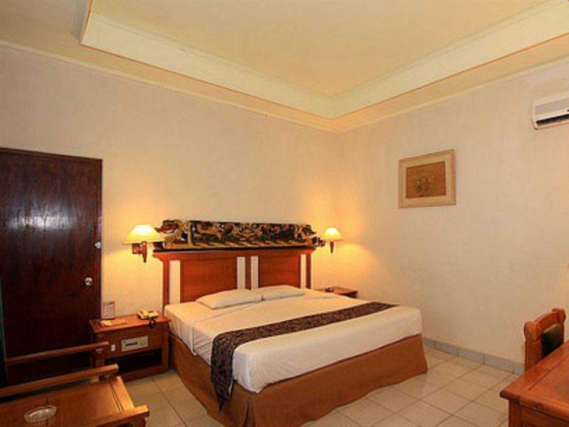 Besakih Beach Hotel Sanur Zewnętrze zdjęcie